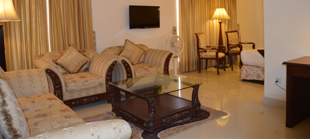 Royal Desert Palm Hotel